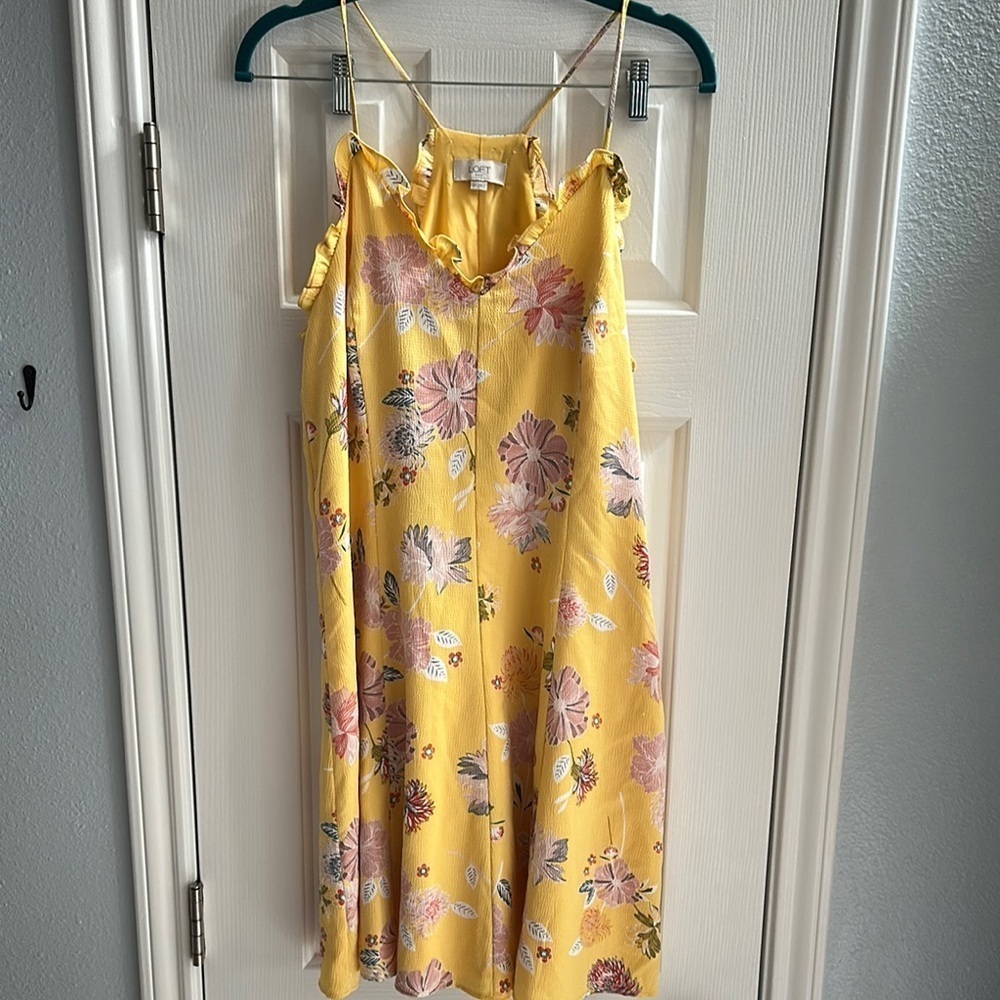 LOFT Yellow Floral Sleeveless Sundress Knee Length Women’s 10 Summer Floral